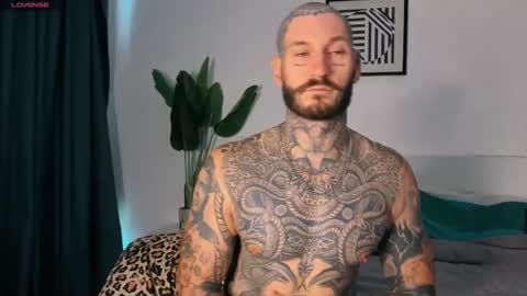 lucasexclusive online show from August 15, 5:44 am
