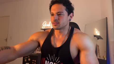 lucasfit24 online show from August 3, 3:13 am