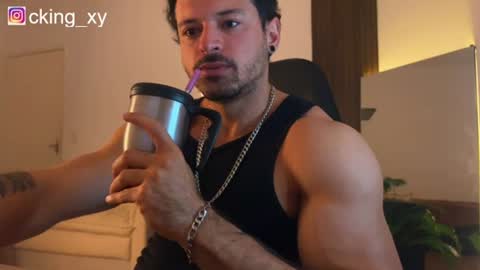 lucasfit24 online show from August 16, 3:27 pm