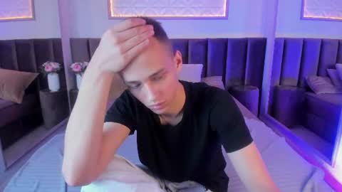 lucaskaur online show from September 2, 3:47 pm