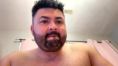 lucasmagana85 online show from March 18, 1:44 am