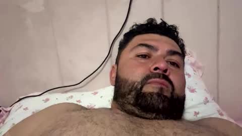 lucasmagana85 online show from April 4, 6:29 am