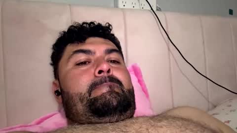 lucasmagana85 online show from April 16, 5:15 am