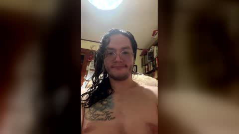 lucathelion online show from April 26, 1:23 am