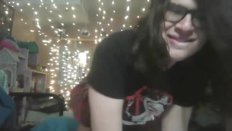 Luceatiel Queen of Spades online show from April 5, 8:44 am