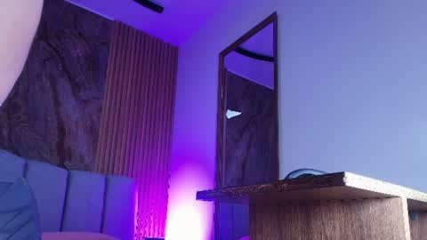 lucero_williams online show from August 13, 9:51 pm