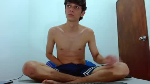 LUCHO HOT  online show from June 18, 3:28 am