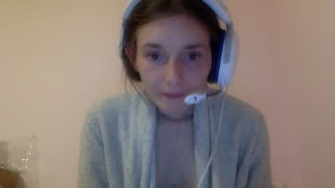 Luci Layne online show from July 30, 8:32 am