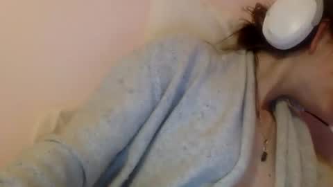 Luci Layne online show from August 1, 8:09 am