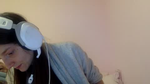 Luci Layne online show from August 2, 7:37 am