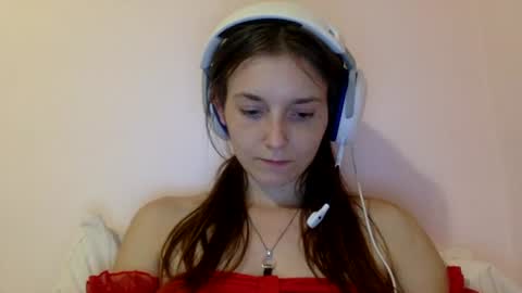 Luci Layne online show from August 6, 10:47 am