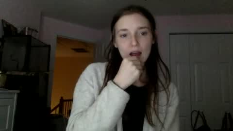 Luci Layne online show from August 6, 3:11 pm