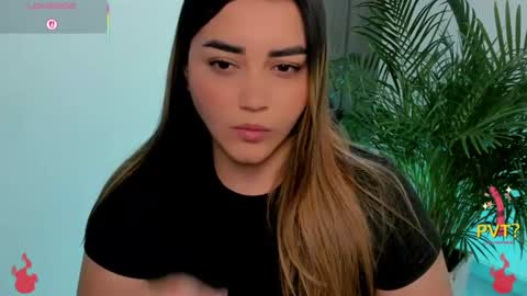 Luciii online show from August 5, 8:51 pm