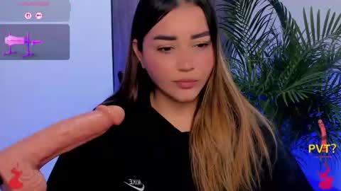 Luciii online show from August 7, 2:39 pm