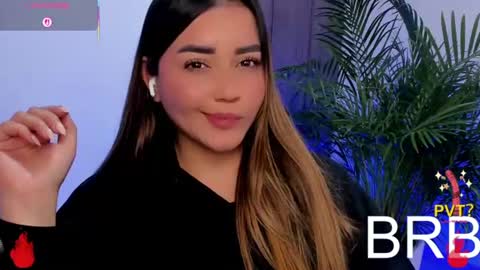 Luciii online show from August 7, 5:57 pm