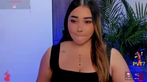 Luciii online show from August 10, 8:54 pm