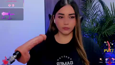 Luciii online show from August 11, 2:52 pm