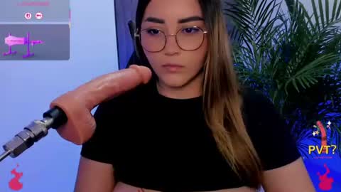 Luciii online show from August 13, 8:23 pm