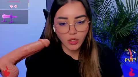 Luciii online show from August 14, 1:53 am