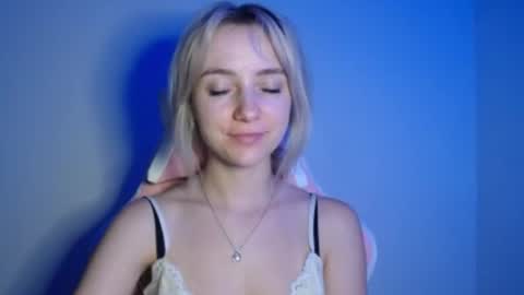 Lucy online show from July 27, 8:47 pm