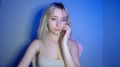 Lucy online show from July 28, 9:10 pm