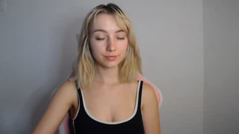 Lucy online show from July 29, 2:57 pm