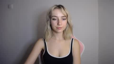 Lucy online show from July 29, 7:32 pm