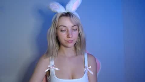 Lucy online show from July 30, 3:41 pm