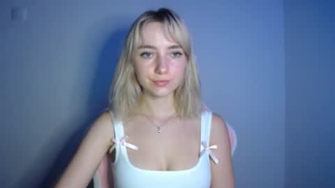 Lucy online show from July 31, 7:19 pm