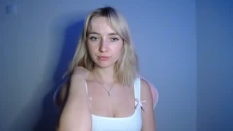 Lucy online show from July 31, 8:58 pm