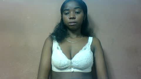 luciah148539 online show from August 11, 2:35 am
