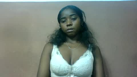 luciah148539 online show from August 11, 6:26 am