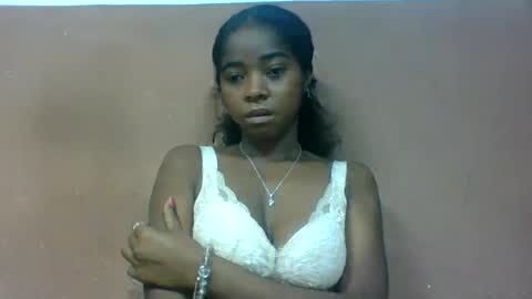 luciah148539 online show from August 13, 2:58 am