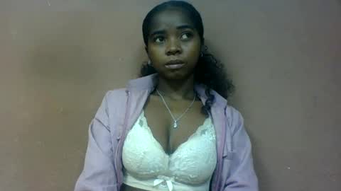 luciah148539 online show from August 13, 6:27 am