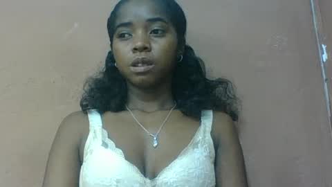 luciah148539 online show from August 13, 7:06 pm