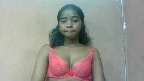 luciah148539 online show from August 14, 5:16 pm