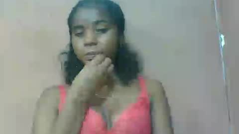 luciah148539 online show from August 15, 3:38 pm