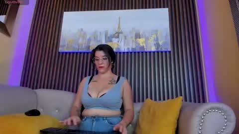 LUCIANA online show from August 9, 3:40 am