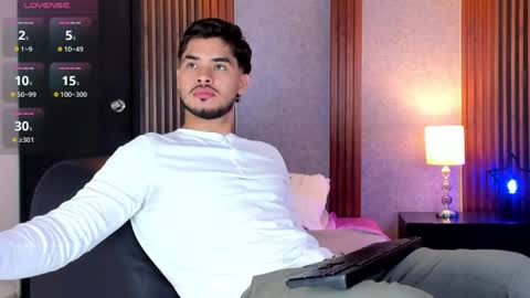 Luciano online show from August 15, 12:53 pm