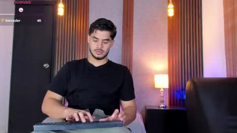 Luciano online show from August 16, 2:32 pm