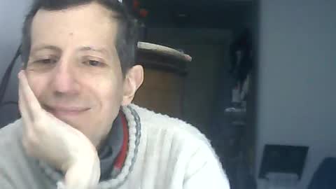 Luciano online show from June 16, 8:18 pm