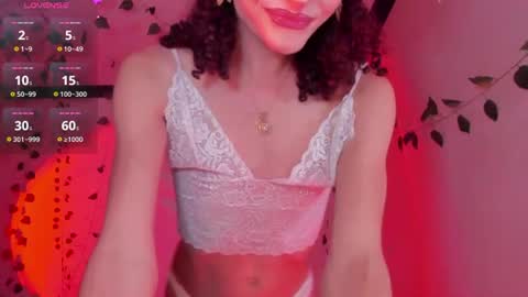 lucianromeo17 online show from August 11, 1:51 am