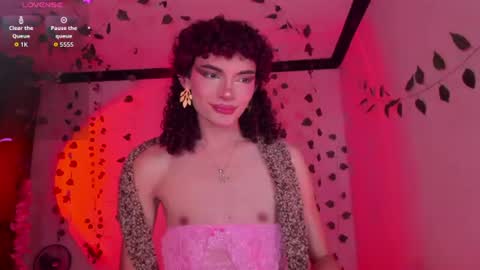 lucianromeo17 online show from August 11, 4:31 pm