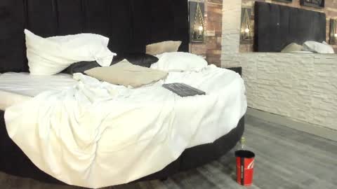 Luci online show from August 4, 9:28 am