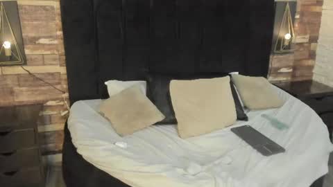 Luci online show from August 12, 4:59 am