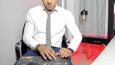 Leo online show from August 5, 2:04 pm