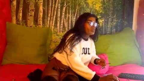 Lucile Carrie online show from July 20, 8:34 pm
