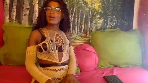 Lucile Carrie online show from July 21, 7:16 pm