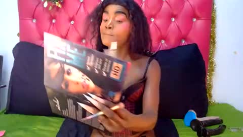 Lucile Carrie online show from July 28, 3:34 am