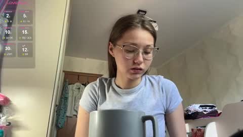 Maya online show from August 5, 5:49 am